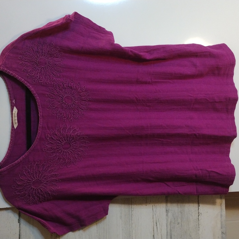 Soft Surroundings stretch t shirt top w/embroidered bodice